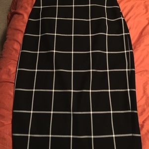 Black/white pencil skirt