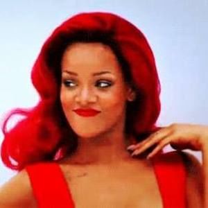 Meet your Posher, Dee