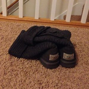 Sweater material grey UGGS