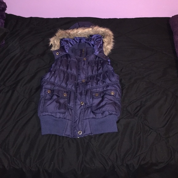 🚨 SOLD!!!!!!!! Navy vest