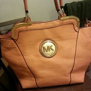 Michael kors purse