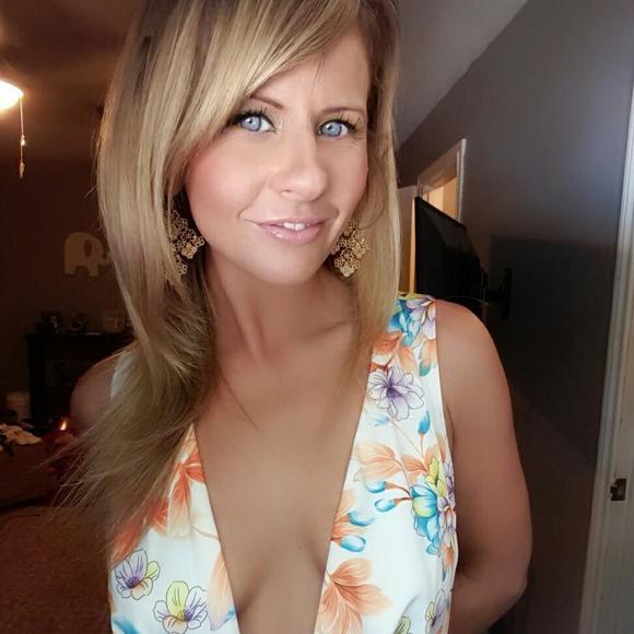 Meet your Posher, Abbie