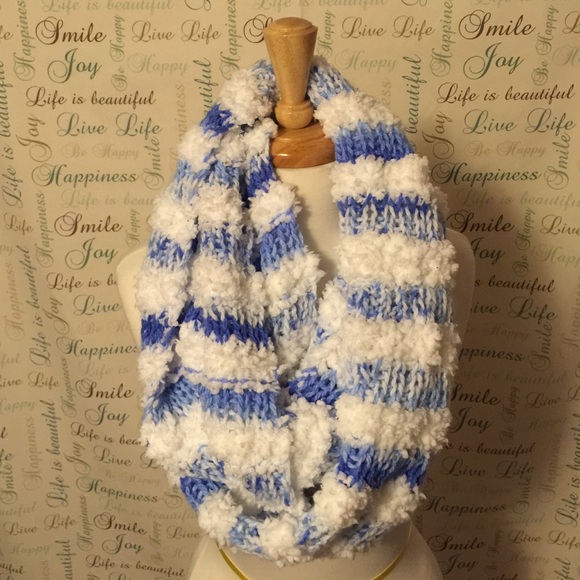 Accessories - NWOT Infinity Scarf