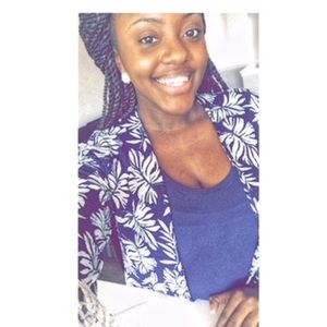 Meet your Posher, Cecelia