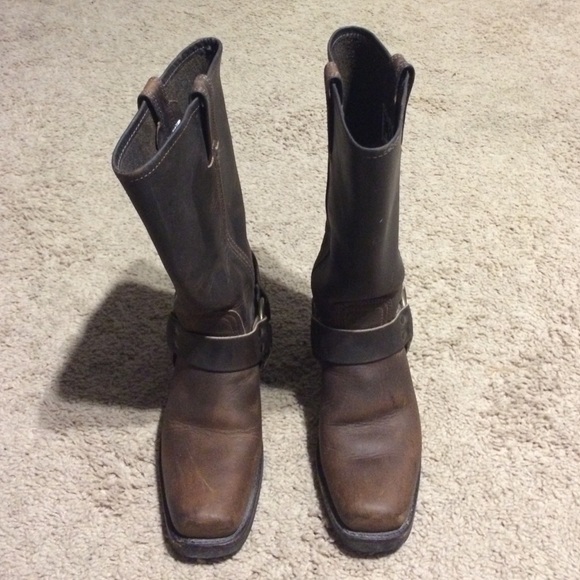frye harness boot
