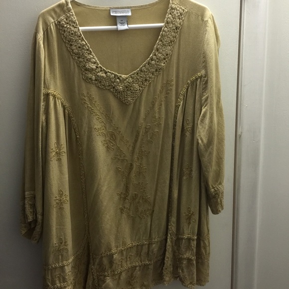 Added Dimensions top. Size 2x Rayon top