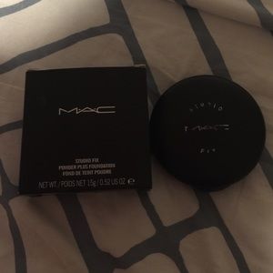 MAC STUDIO FX POWDER PLUS FOUNDATION
