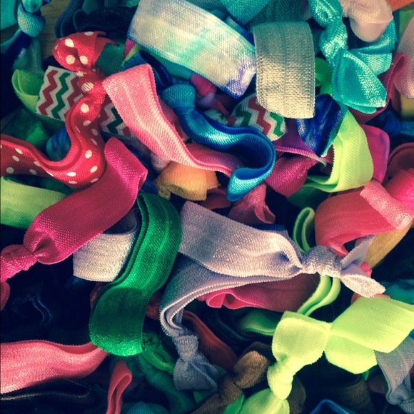 Hairties - Picture 3 of 3