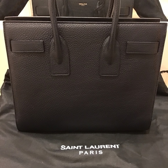 YSL SAC DE JOUR willing to give a good deal - Picture 2 of 3