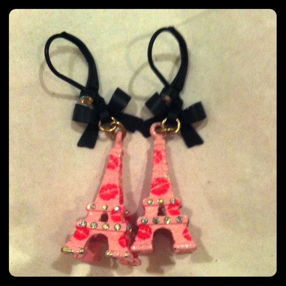 Betsey Johnson Eiffel Tower Earrings