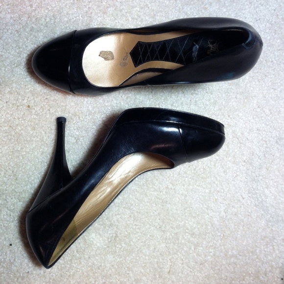 Joan & David black pumps