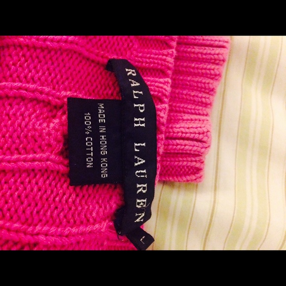 Sweaters - Picture 4 of 4