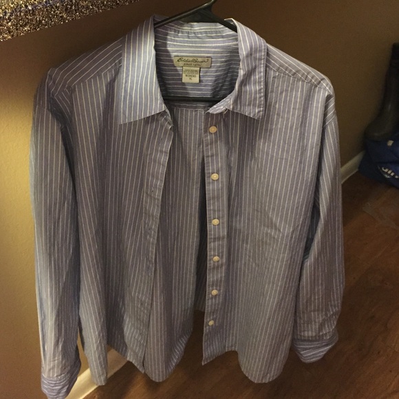 Pin stripes button up collared shirt