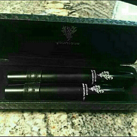 Other - Younique mascara