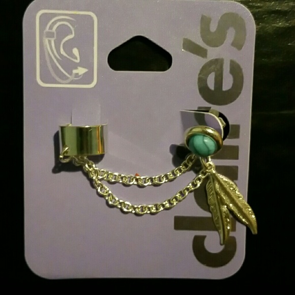 Ear cuff