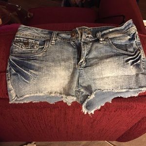 Cut off shorts