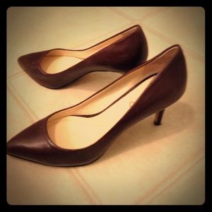 Brown leather Nine West heels