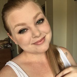 Meet your Posher, Valerie