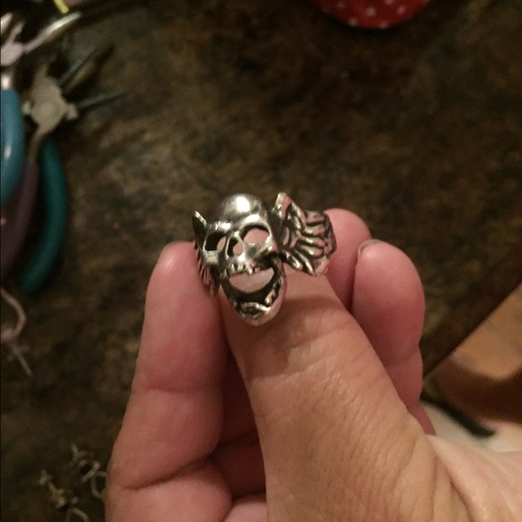 Harley Davidson ring / the mouth moves