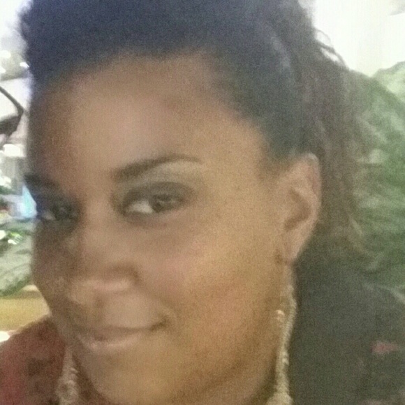 Meet your Posher, Danica