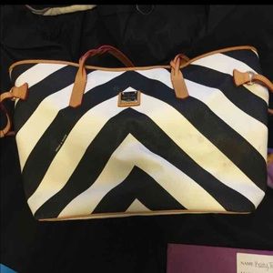 SOLD!!!! Dooney and Bourke purse