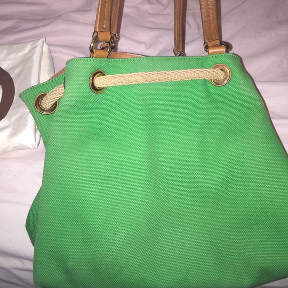 Michael Kors Large Tote - Picture 3 of 4