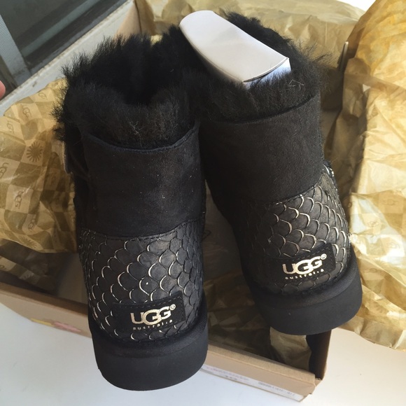 ugg bailey button perla ugg bailey button perla