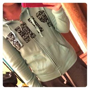 ✨Adorable Blue VS PINK Zip-Up Sweater✨