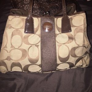 Coach Purse.. Great condition.
