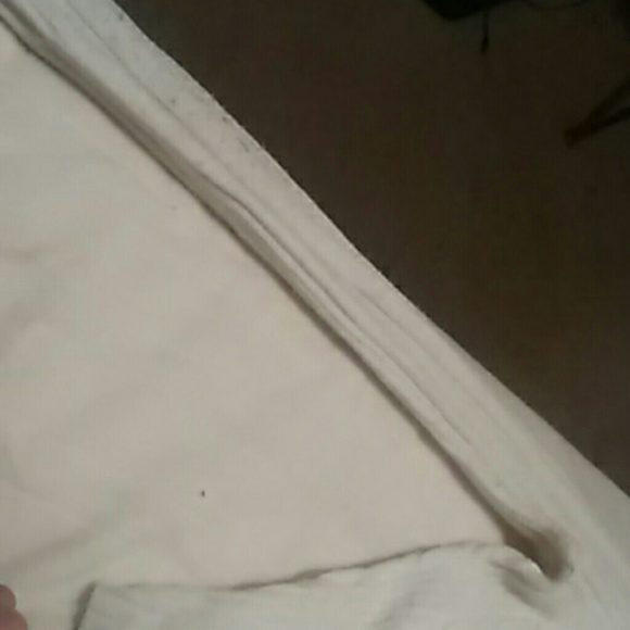 Top With Pocket - Picture 3 of 4