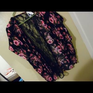 Black Floral Kimono