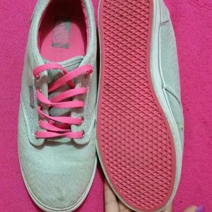 Grey pink vans