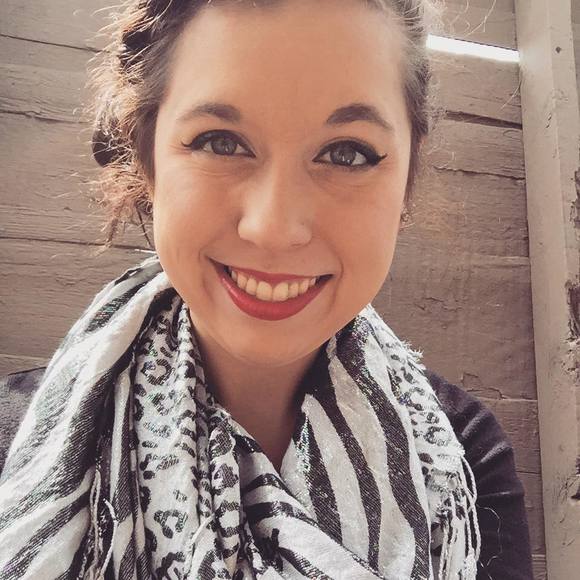 Meet your Posher, Kelcey