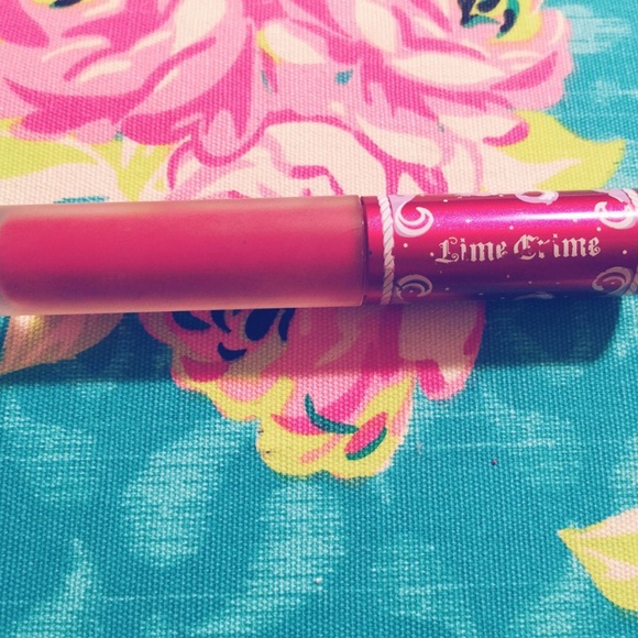 LIMECRIME Velvetine in Red Velvet