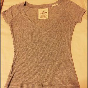 Hollister V-neck shirt