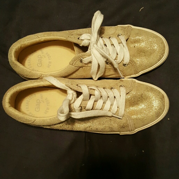 Shoes - Picture 2 of 2