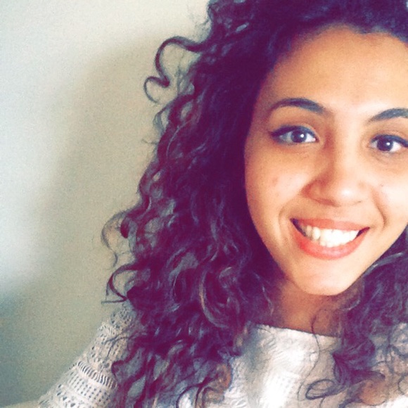 Meet your Posher, Rania - Picture 1 of 1