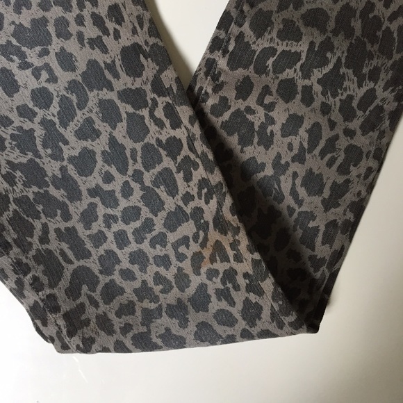 Cheetah Print Jeans - Picture 2 of 2