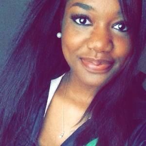 Meet your Posher, Yasmine