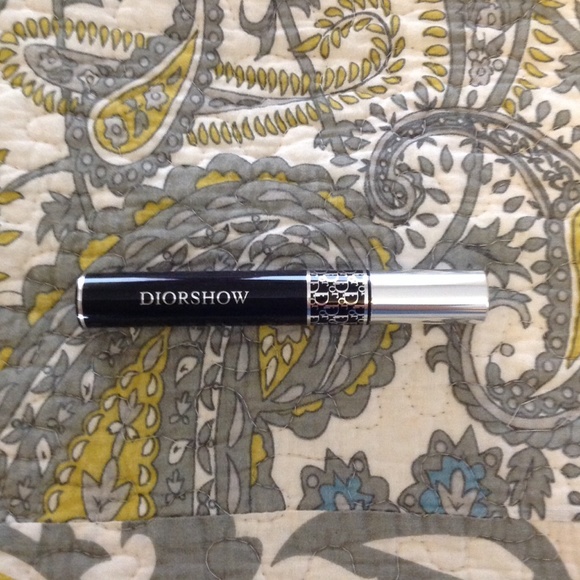 New Dior show mascara- blue color