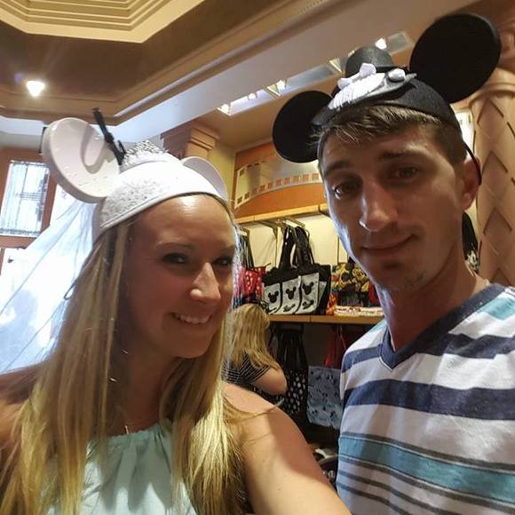 Meet your Posher, Christy - Picture 1 of 1