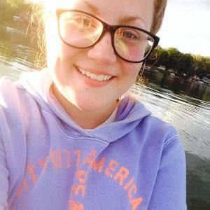 Meet your Posher, Stefanie