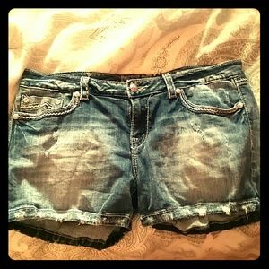 New Miss Me shorts. Only worn once. Size 36
