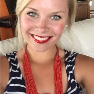 Meet your Posher, Karin