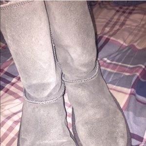 Boots and feather top