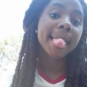 Meet your Posher, Anyea