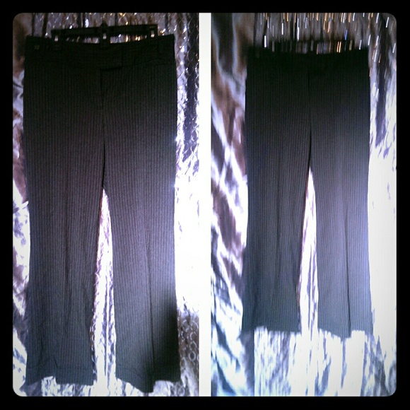 LIKE NEW A. Byer Classic pin stripe Work slacks. - Picture 1 of 3