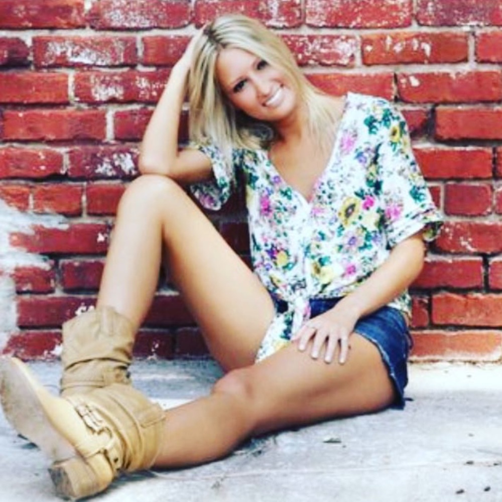 Meet your Posher, Brittany