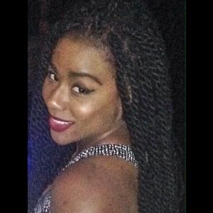 Meet your Posher, Rose