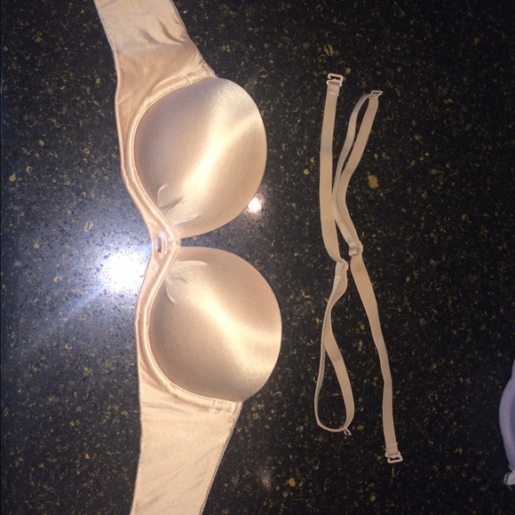 Victoria Secret strapless bra